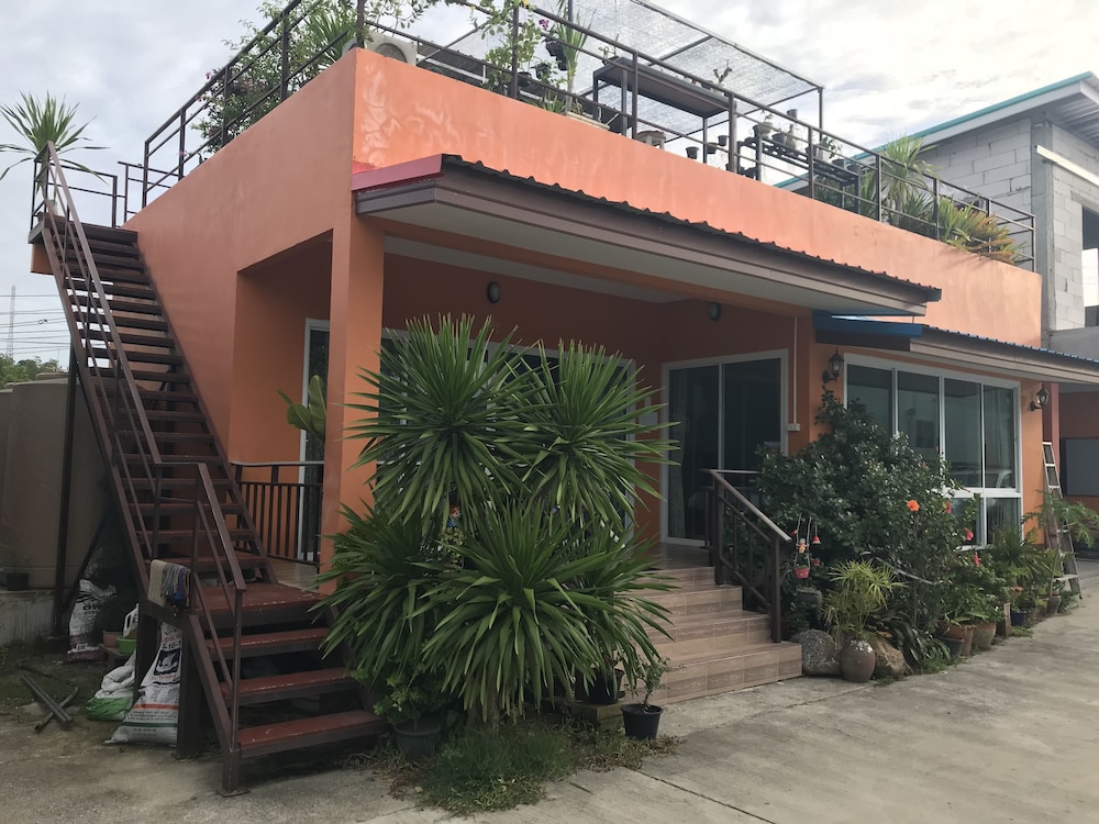 Rimlay Resort - last minute hotel in Rayong