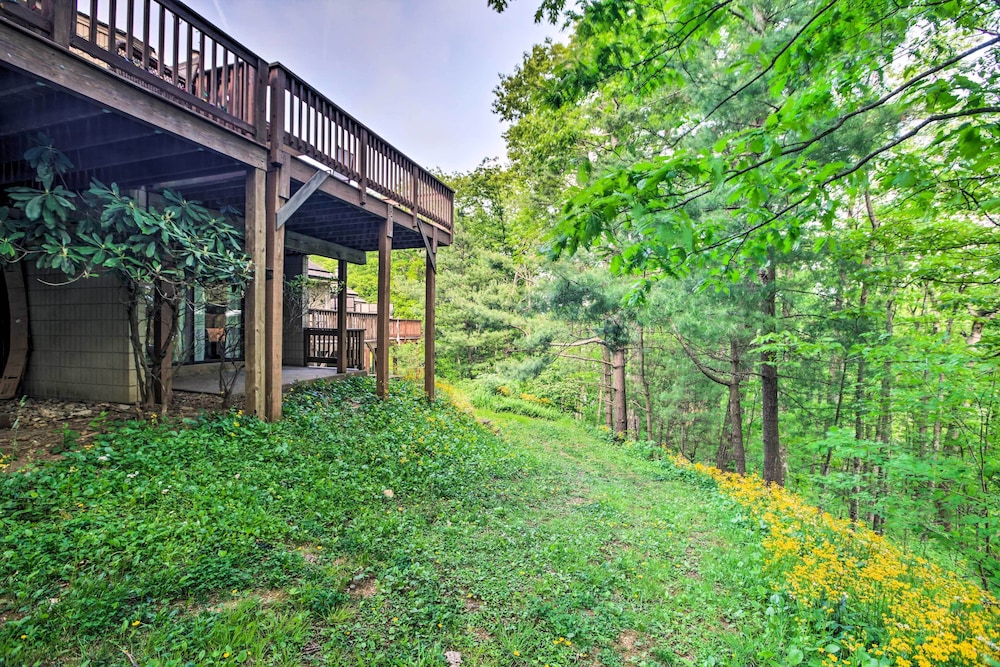 Cozy Wintergreen Resort Condo Walk To Ski Lifts - photo 12