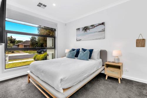 The Art of Zen Modern Comfort between Beach and CBD in Adelaide, Australia