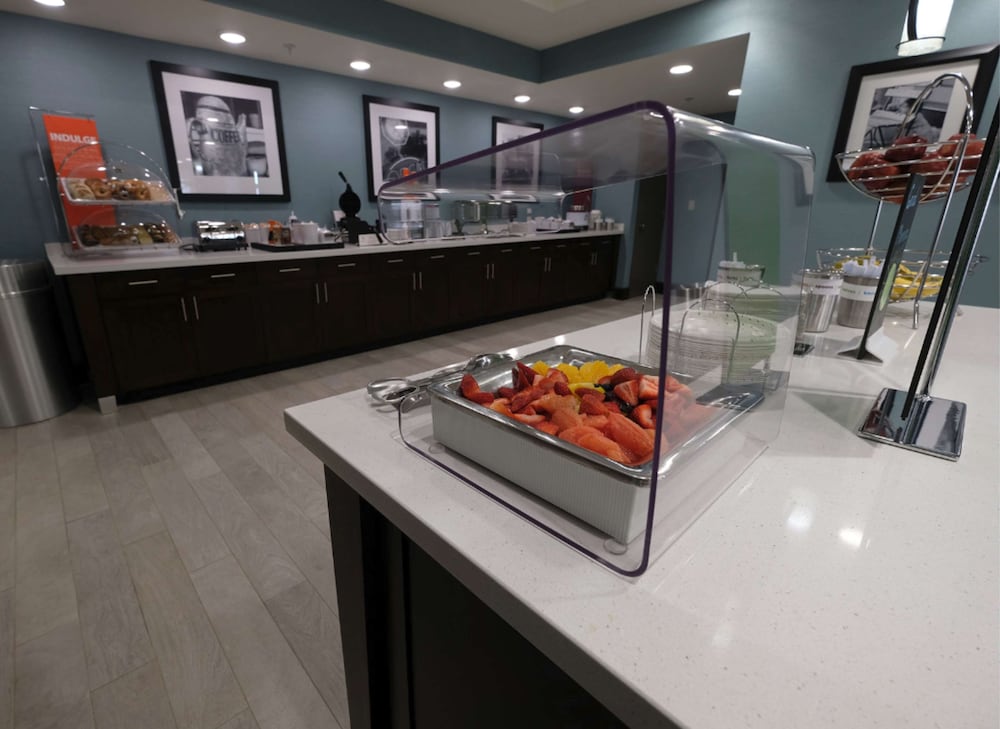 Hampton Inn Searcy - photo 15