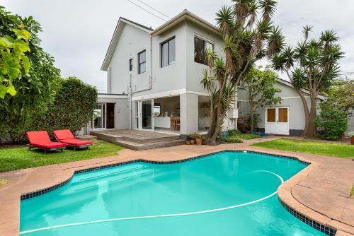 Dune Road 3 - carbon neutral hotel in Cape Town