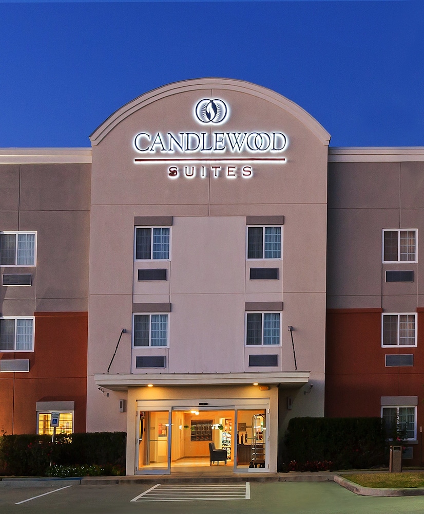 Candlewood Suites Pearland by IHG - photo 21