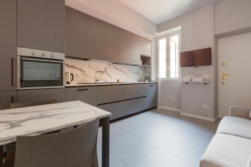 GuestHost M5 Gerusalemme Modern&Elegant Apt x4 — 4-Star Luxury Hotel in Milan, Italy