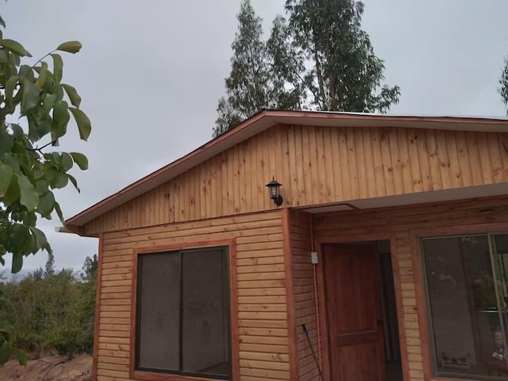 Eco Yoga Lounge Illawara in Illapel, Chile