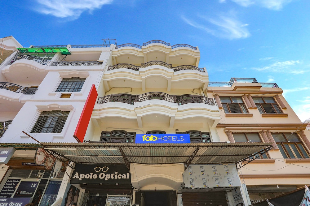 Oyo 19629 Royal Stay Inn — hotel in Allahabad