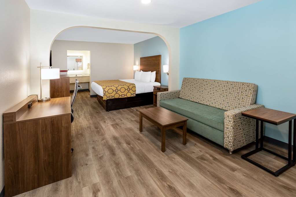 Baymont by Wyndham Biloxi Ocean Springs - photo 23