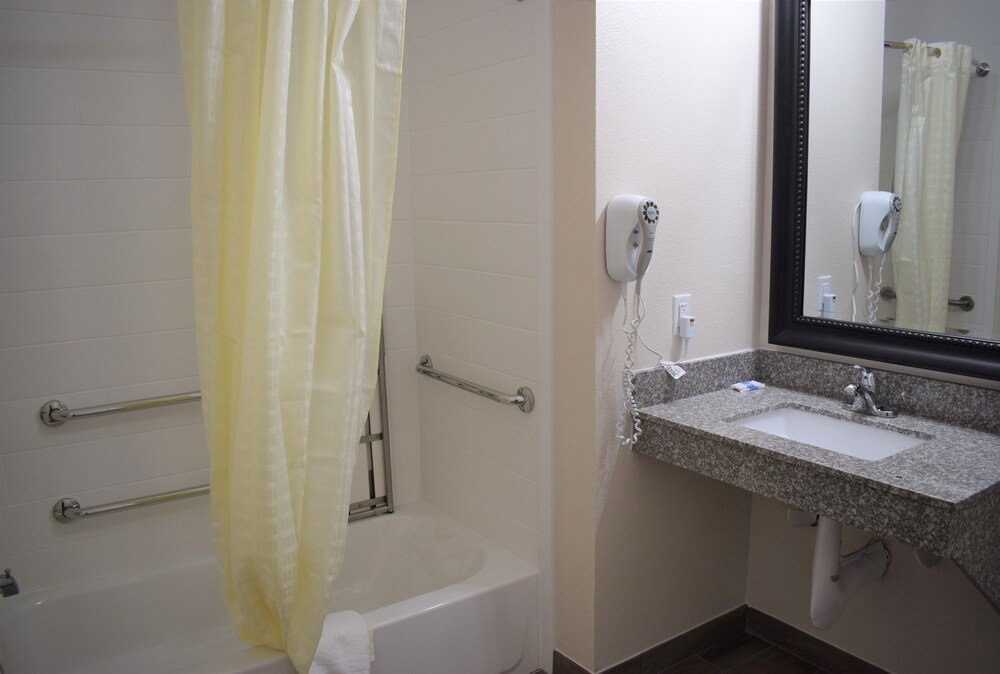 Texas Bungalows Hotel and Suites Austin - photo 24