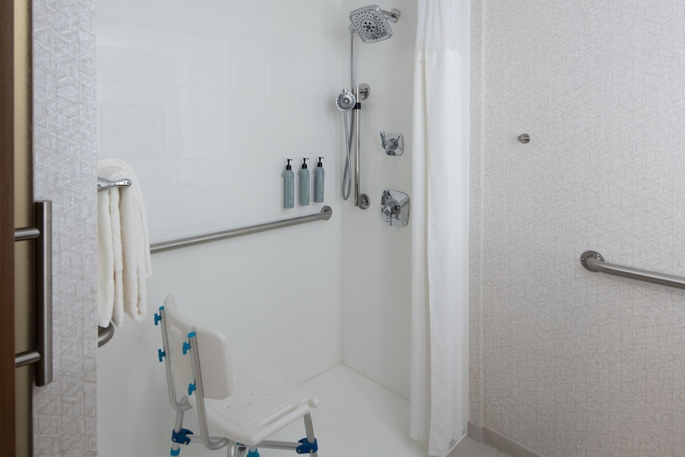 Courtyard Miami in Coral Gables by Marriott - photo 18