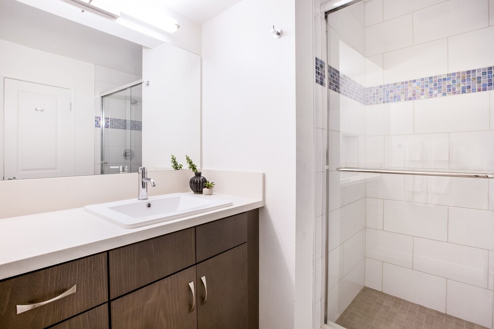 Superior Point Loma Suites by Sonder — 4-Star Luxury Hotel in San Diego, United States