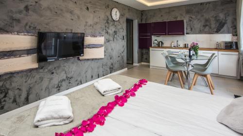 Apartamenty hoteLOVE na Skale — 4-Star Luxury Hotel in Karpacz, Poland