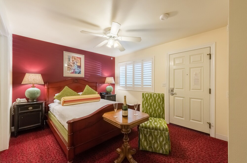 The Inn on Pine - photo 13