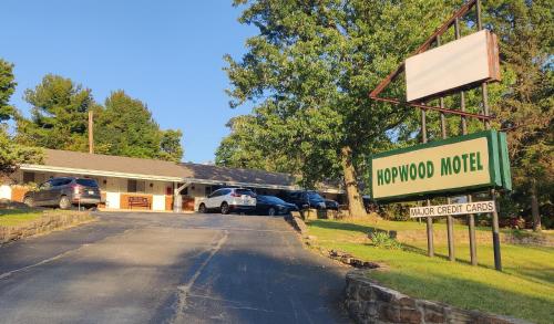 Hopwood Motel - photo 2