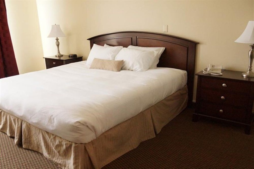 Ramada Conference Center Altoona - photo 15