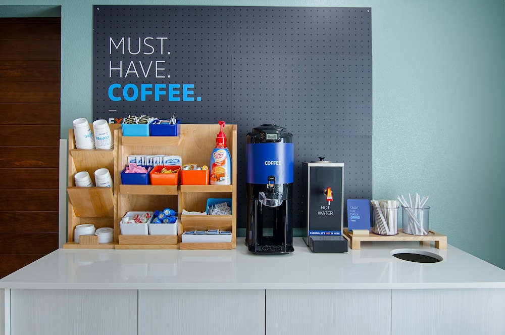 Holiday Inn Express Hotel & Suites Weston by IHG - photo 52