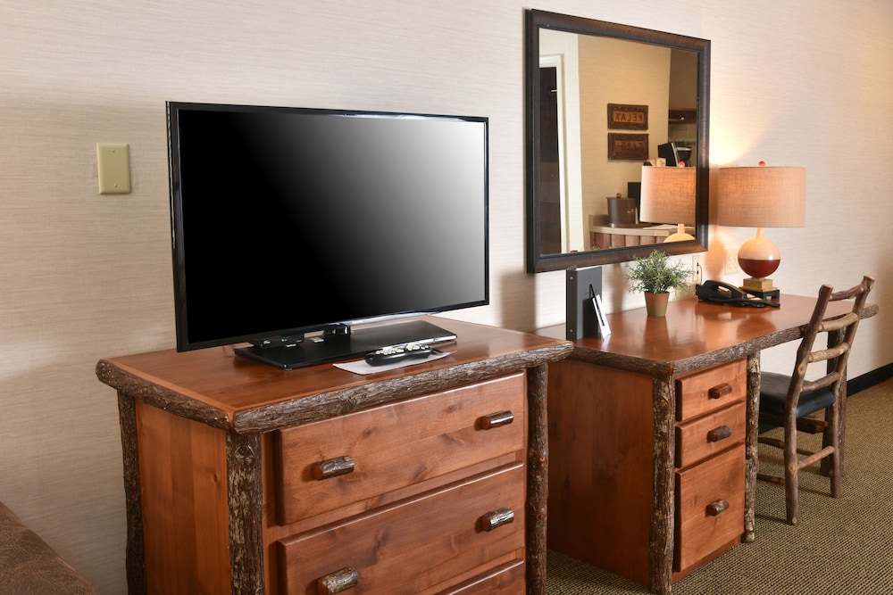 Cedar Creek Hotel Wausau Rothschild - photo 16