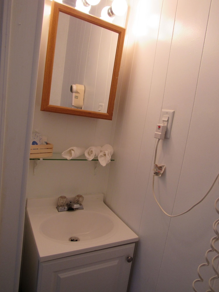 The Coral Sands Motel - photo 46
