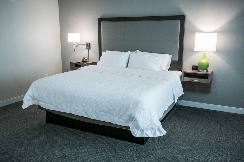Hampton Inn & Suites Tempe Phoenix Airport AZ - photo 12