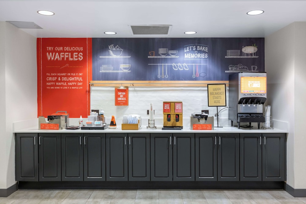 Hampton Inn & Suites Casper - photo 34
