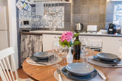 Cozy & Charme Apartment in Rome — 4-Star Luxury Hotel in Rome, Italy
