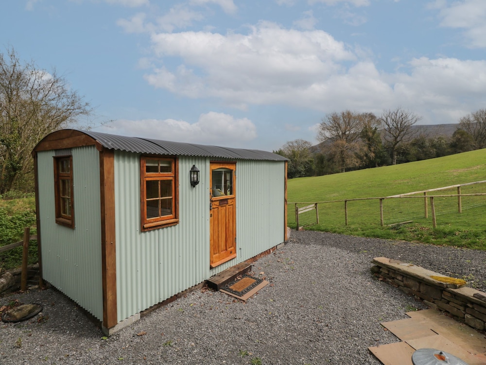 Rabbit Hill Hut — Abergavenny