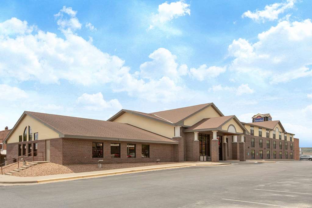 AmericInn by Wyndham Ottumwa — hotel in Ottumwa