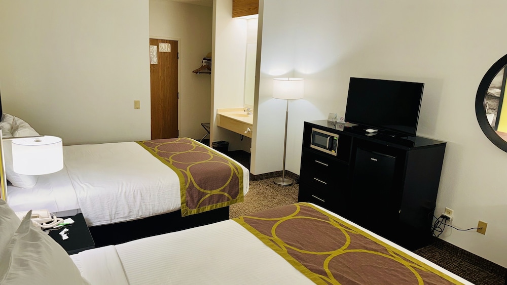 Forest City Inn - photo 6