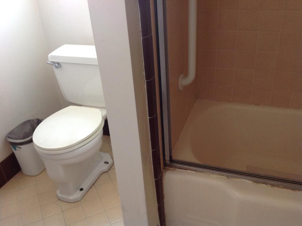 Wiebe Motel - photo 15