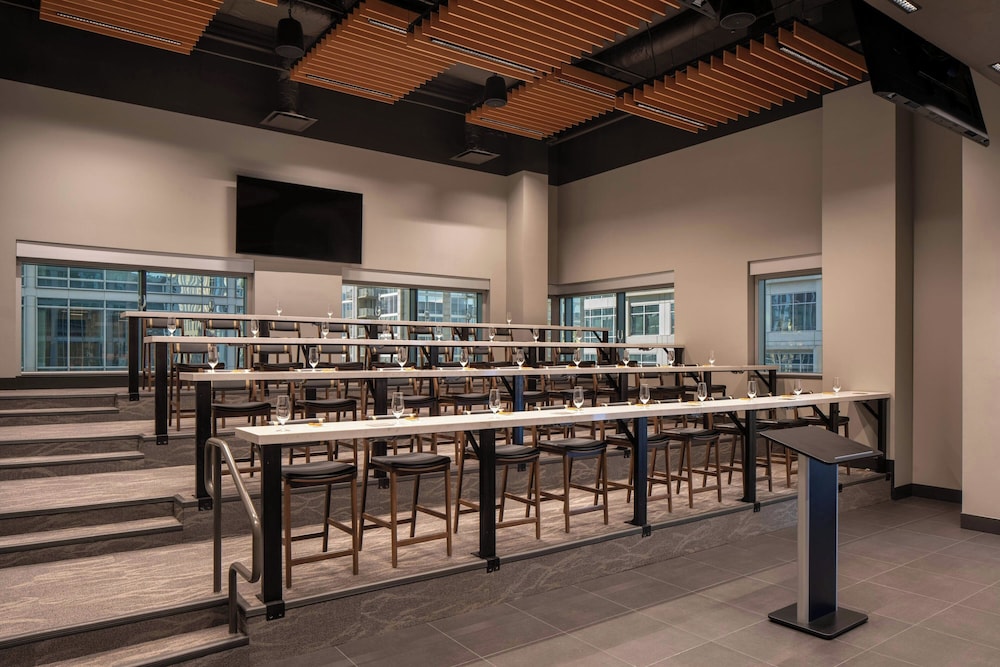 Epicurean Atlanta Autograph Collection - photo 65