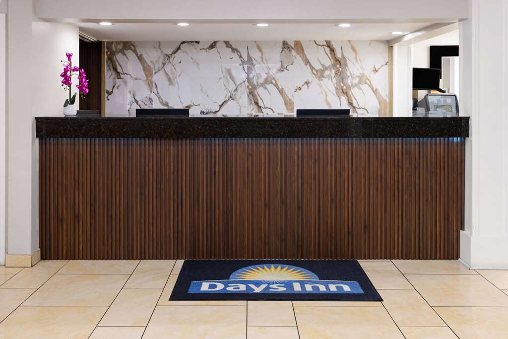Days Inn by Wyndham Florence Near Civic Center - photo 7