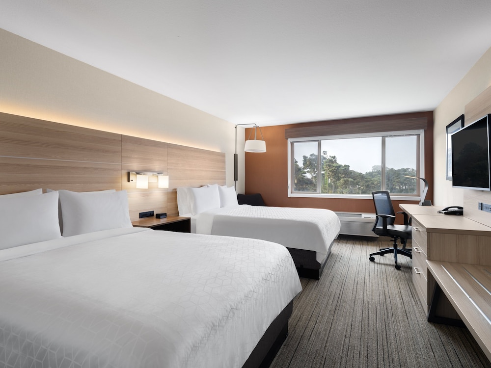 Holiday Inn Express Ft Bragg by IHG - photo 23