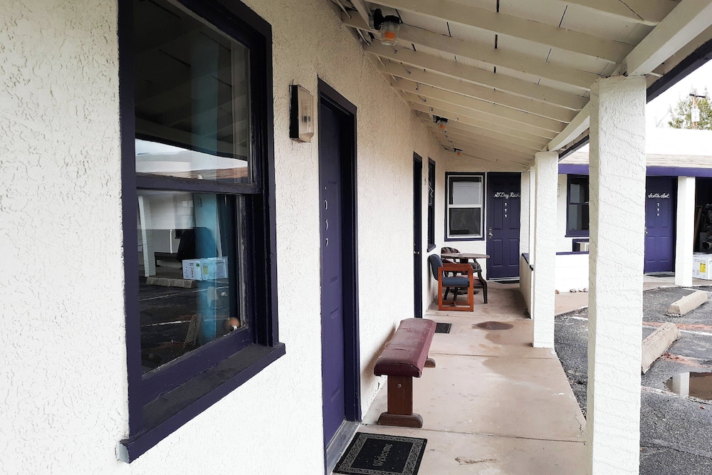 Rose's Motel - photo 86