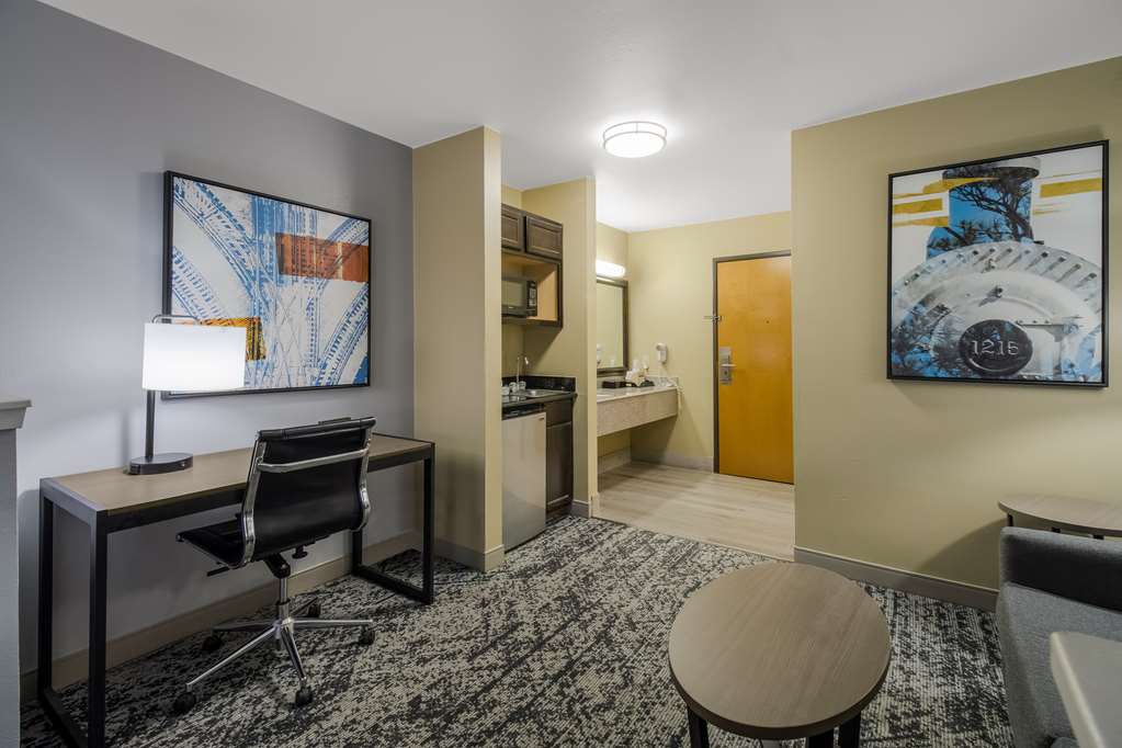 Best Western Temple Inn & Suites - photo 17
