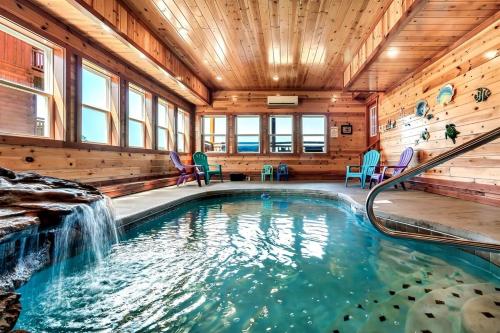 Smoky Mountain Splash - last minute hotel in Sevierville