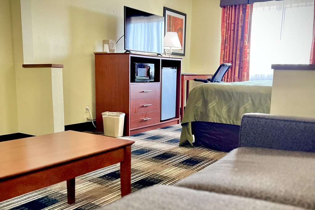 Comfort Inn and Suites Wisconsin Dells Downtown Area Newly Renovated 2026 - photo 14