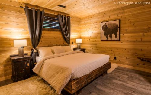 Chalet TAO par Les Chalets Spa Canada — 4-Star Luxury Hotel in La Malbaie, Canada