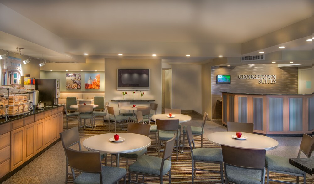 Georgetown Suites Harbour - photo 21