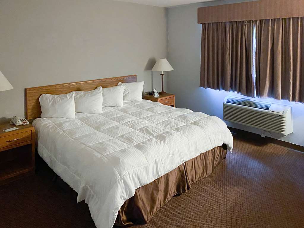 Motel6 Norway MI - photo 7