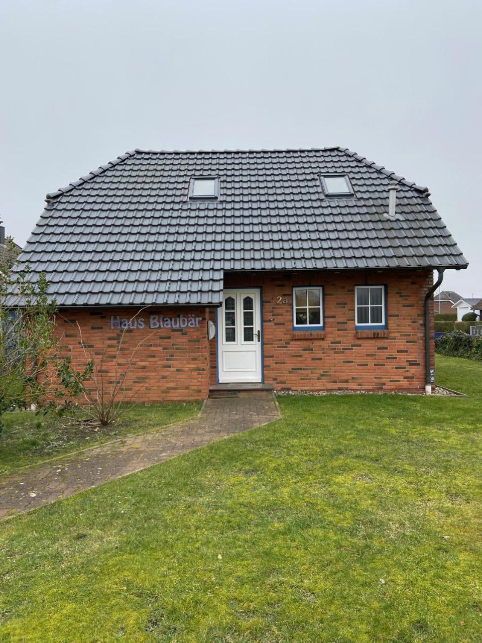 Haus Blaubär — 4-Star Luxury Hotel in Friedrichskoog, Germany