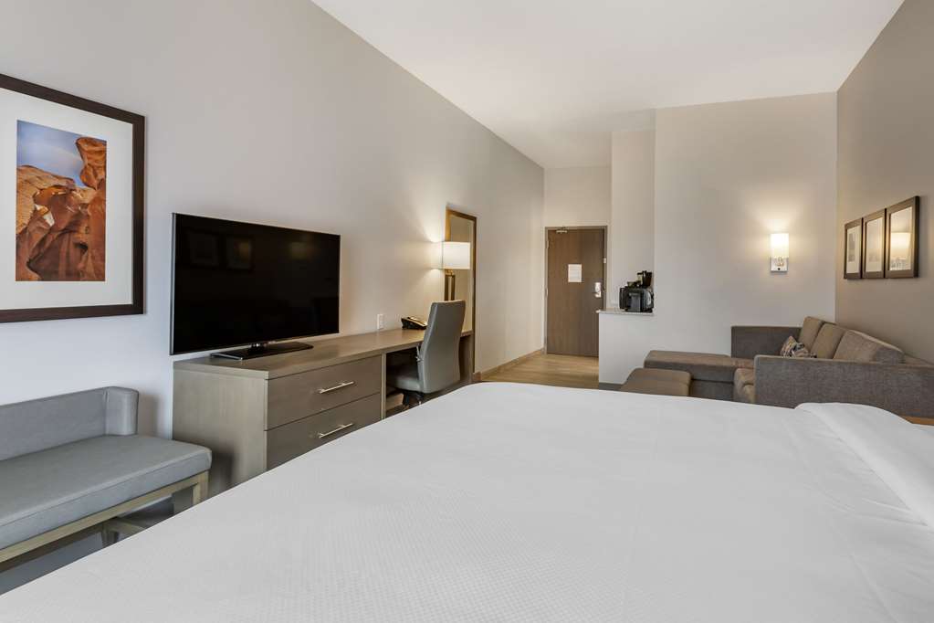 Comfort Suites Scottsdale Talking Stick Entertainment District - photo 10