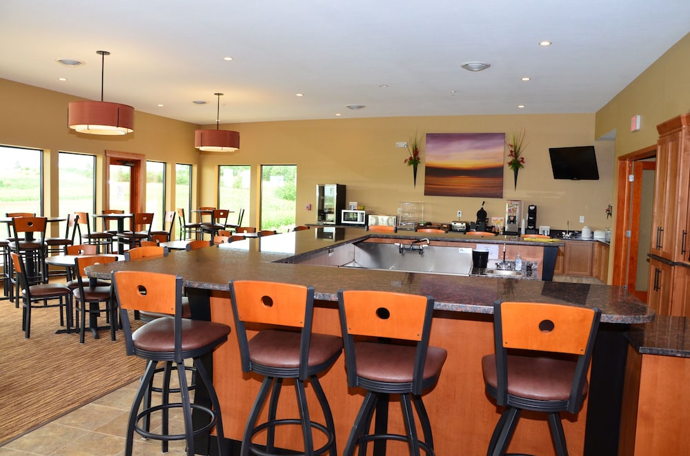 Cobblestone Inn & Suites Newton - photo 29