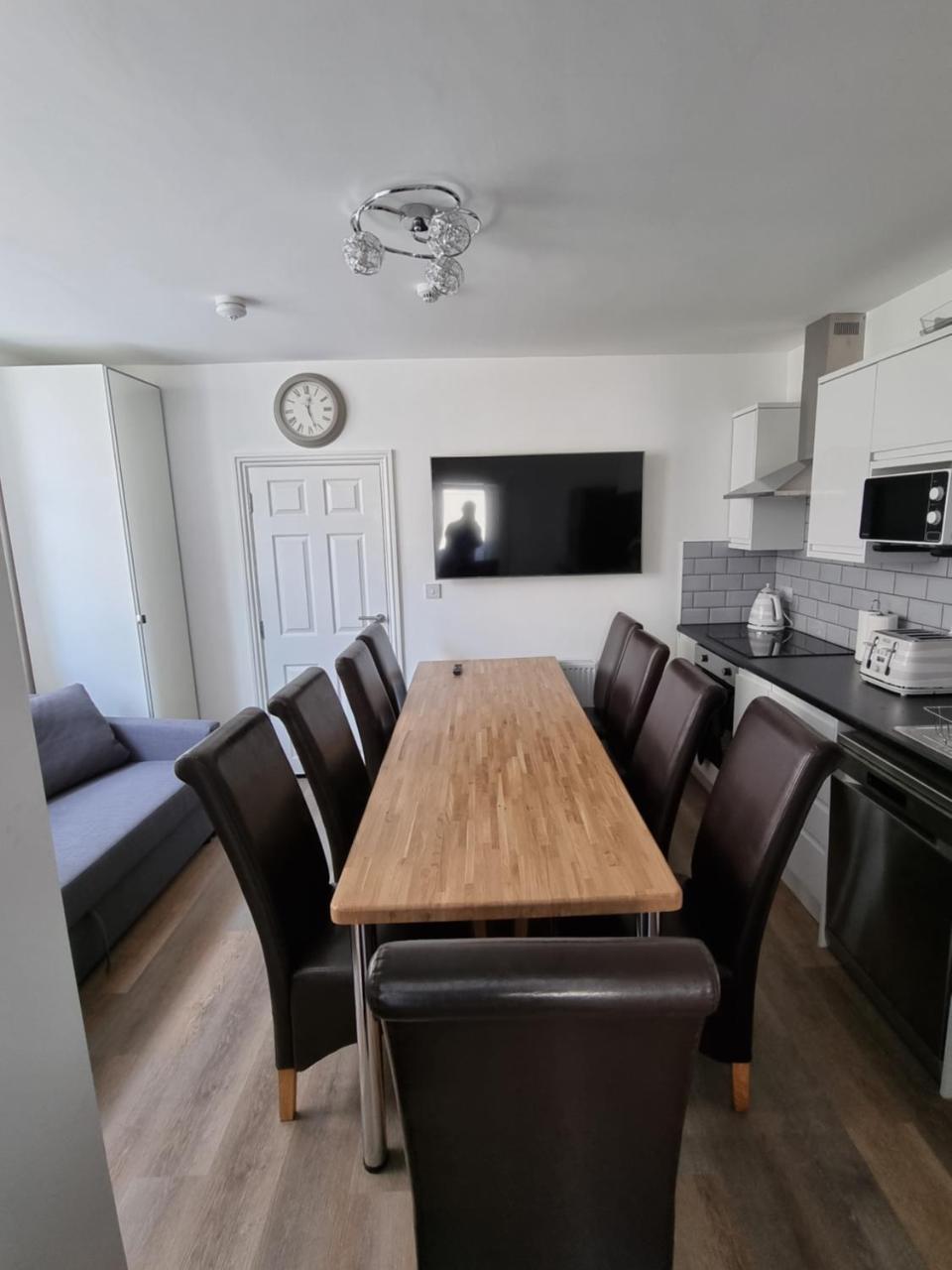 Granada Apartments at Pleasure Beach — Blackpool — photo 4