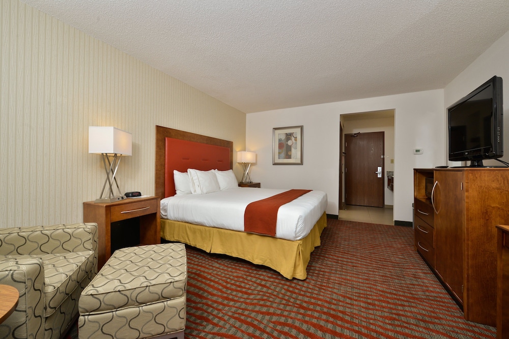 Holiday Inn Express Boston Milford by IHG - photo 11