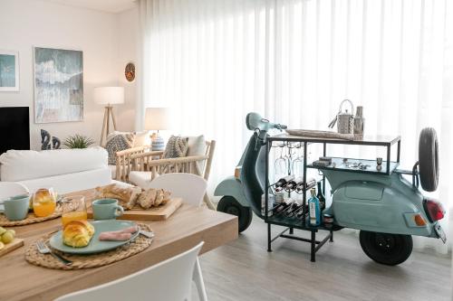 Consolação & Supertubos Beach House II — 4-Star Luxury Hotel in Atouguia Da Baleia, Portugal