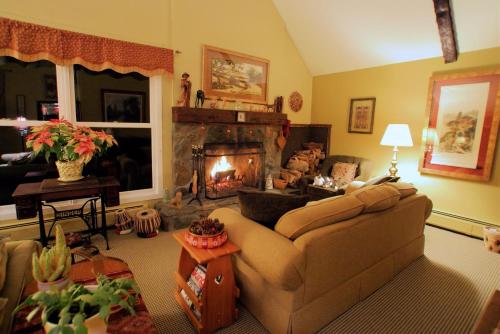Weathertop Mountain Inn - photo 13