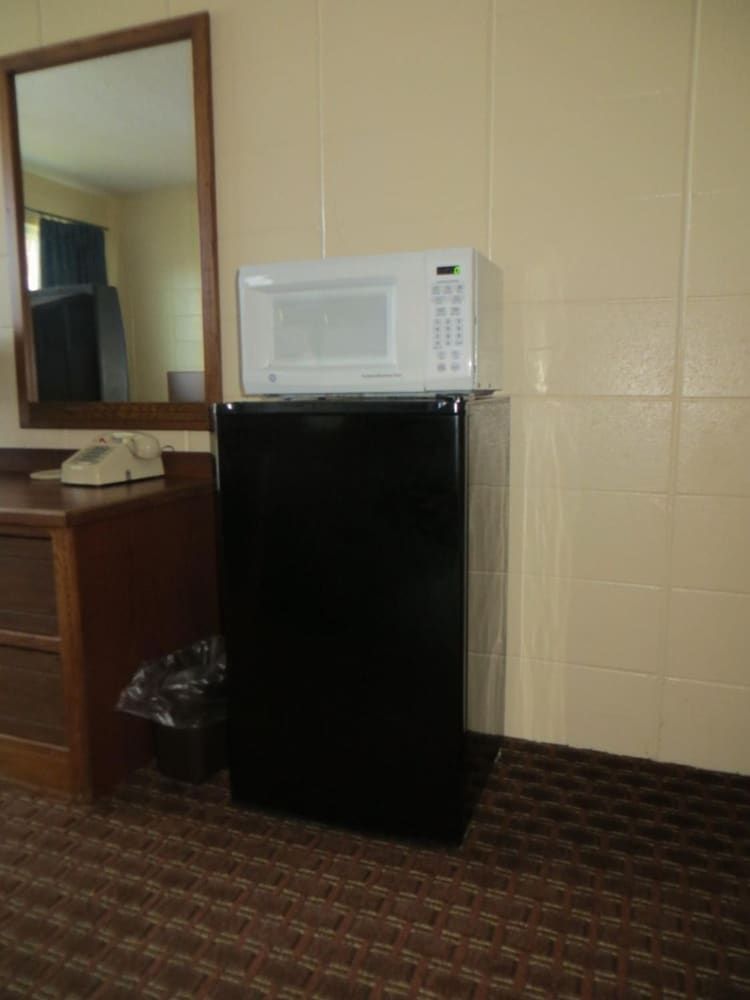 Deluxe Inn - photo 4