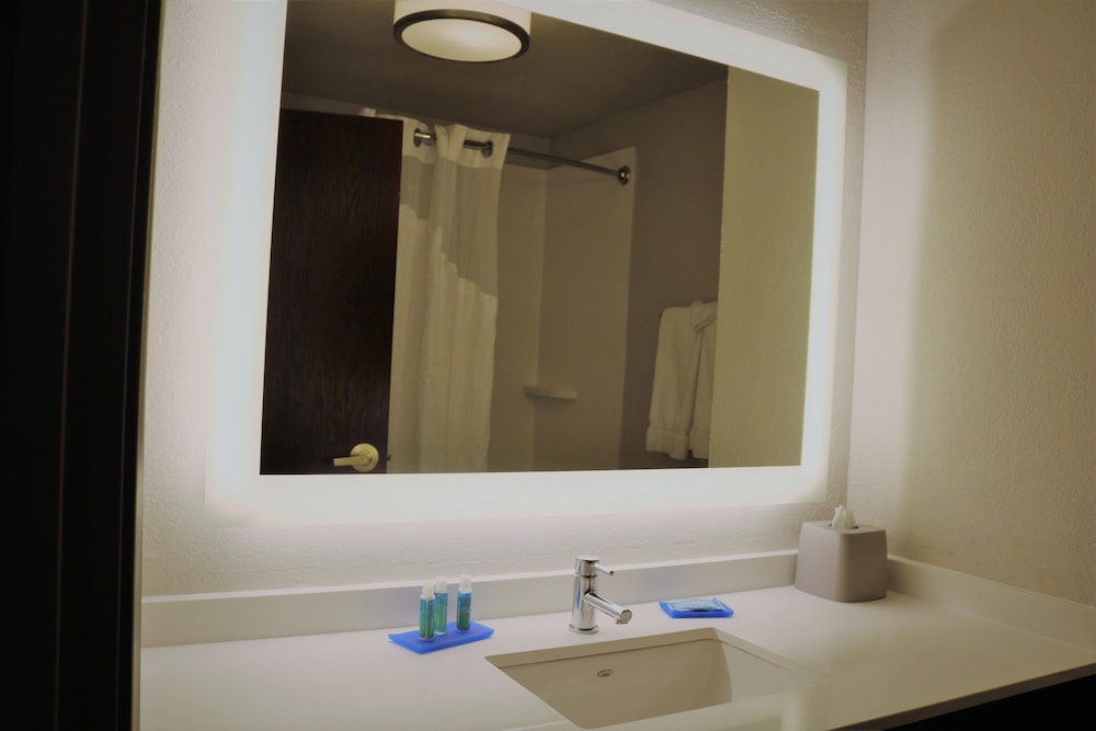 Holiday Inn Express & Suites Exmore Eastern Shore by IHG - photo 12