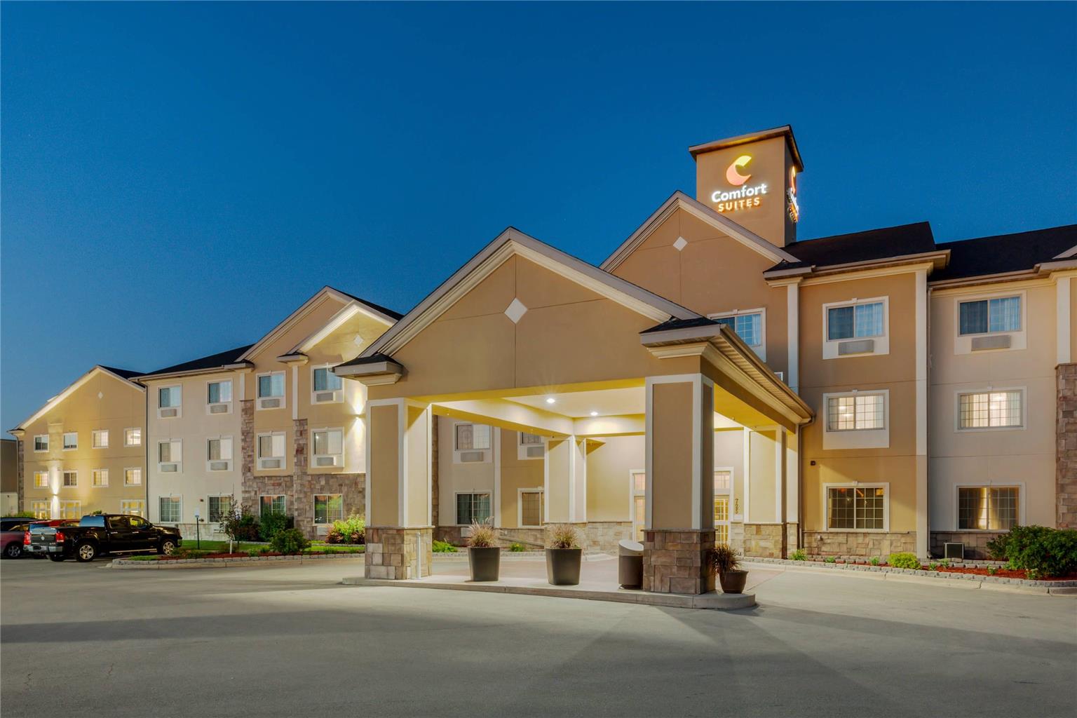Comfort Suites Johnson Creek Conference Center - photo 4