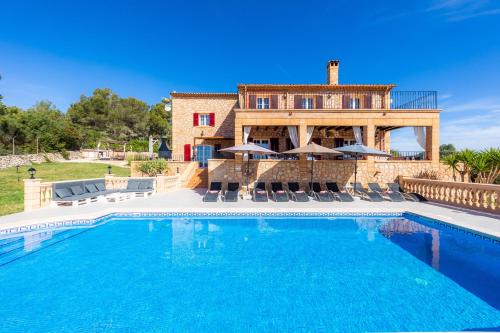 Maria - carbon neutral hotel in Manacor