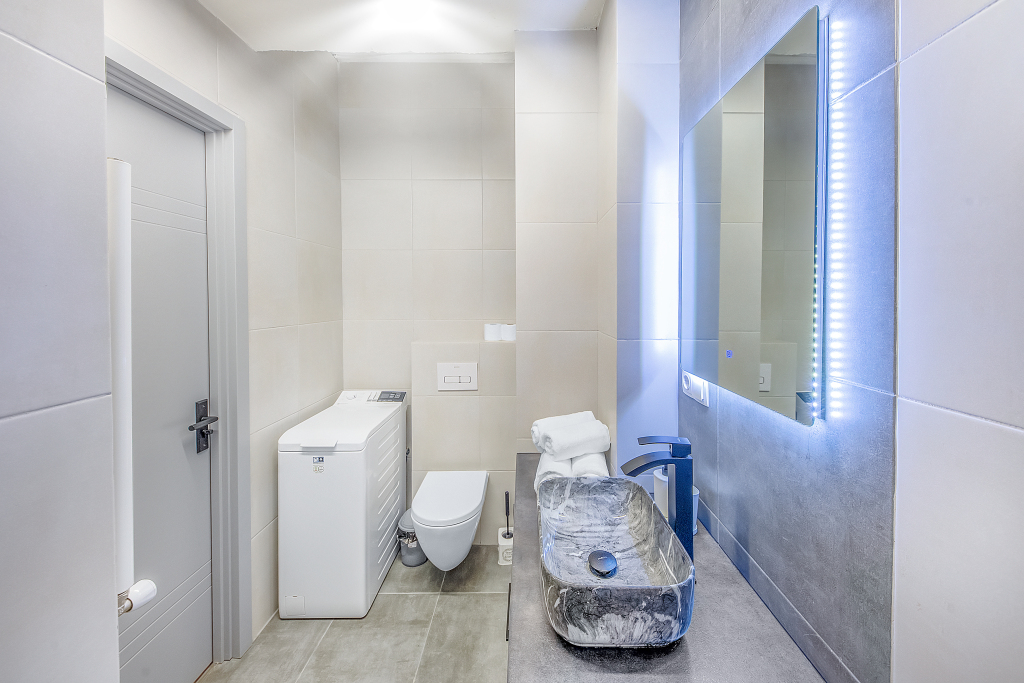 HB apartments University II