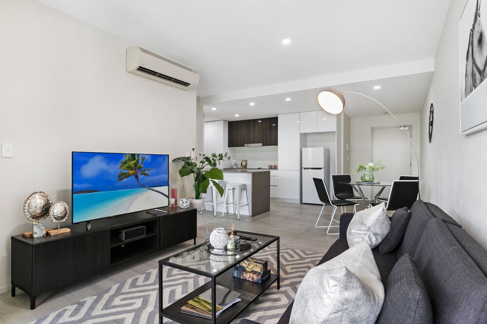The Hamilton — 4-Star Luxury Hotel in Brisbane, Australia